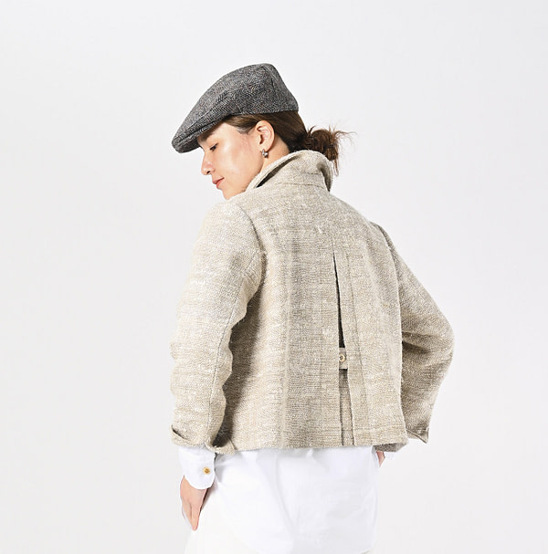 Indian Linen Silk Tweed Square Jacket Female Model