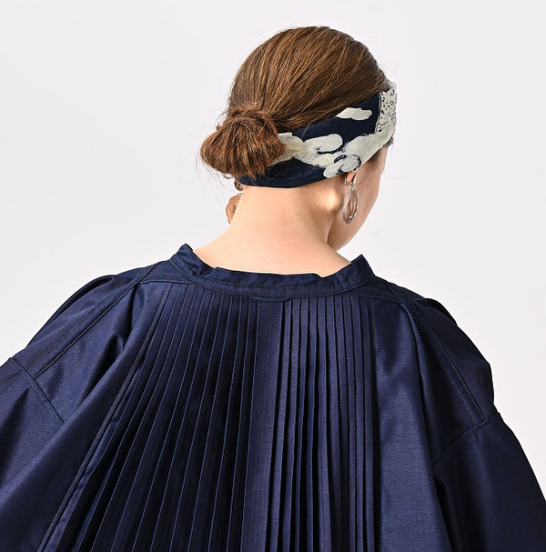 Indigo Chestnut Satin Smock Blouse Detail