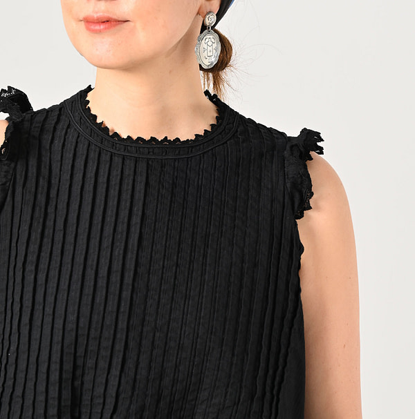 Dobby Stripe Sleeveless Top Detail