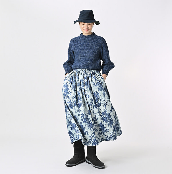 Indigo Hira Lapis Print Skirt Indigo Discharge Print Female Model