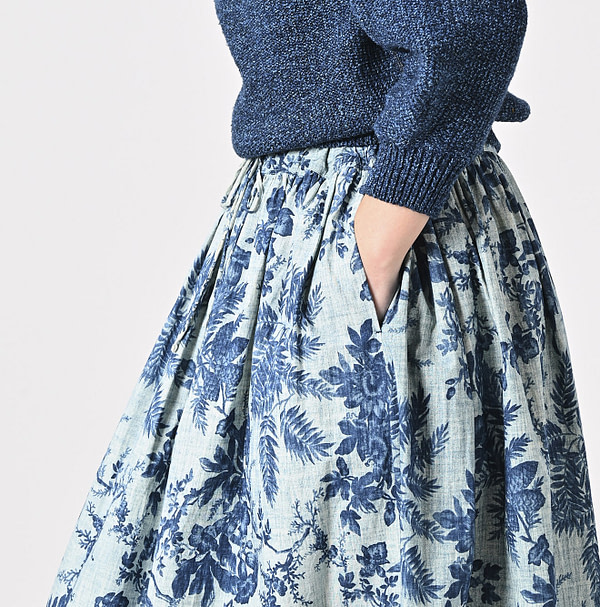 Indigo Hira Lapis Print Skirt Indigo Discharge Print Detail