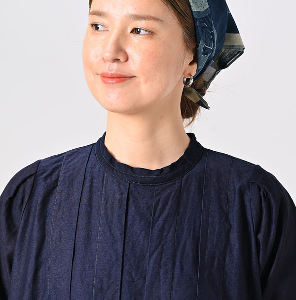 Indigo Chestnut Satin Tuck Dress Detail