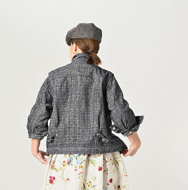 Dash Indigo 908 Basket Pattern Jacquard Thin Denim Jacket Female Model