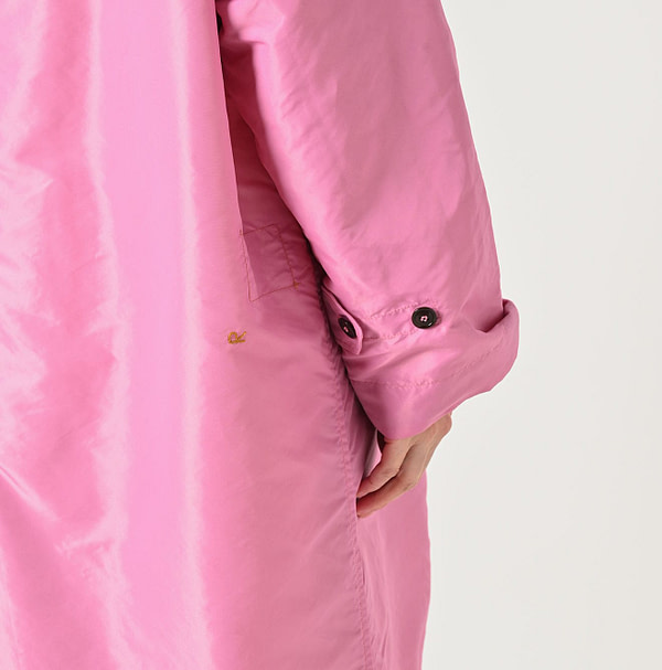 Nylon 908 Stain Collar Coat Detail