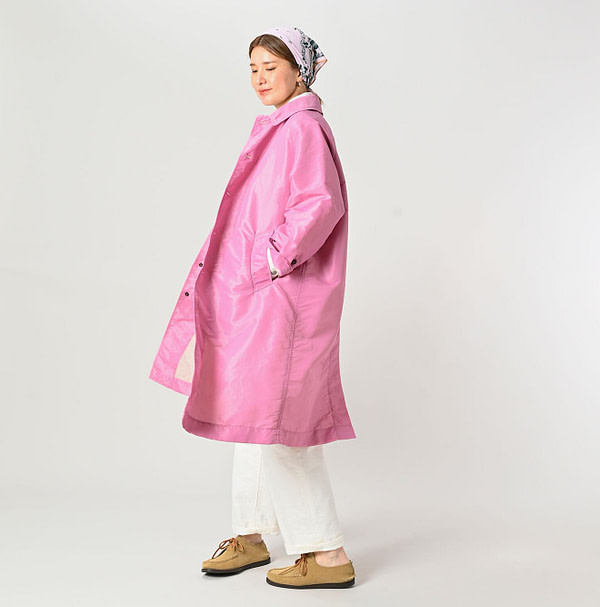 Nylon 908 Stain Collar Coat Female Model