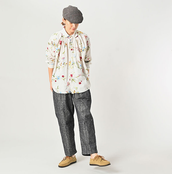 Basket Pattern Jacquard Denim 908 Peg Top Pants Female Model