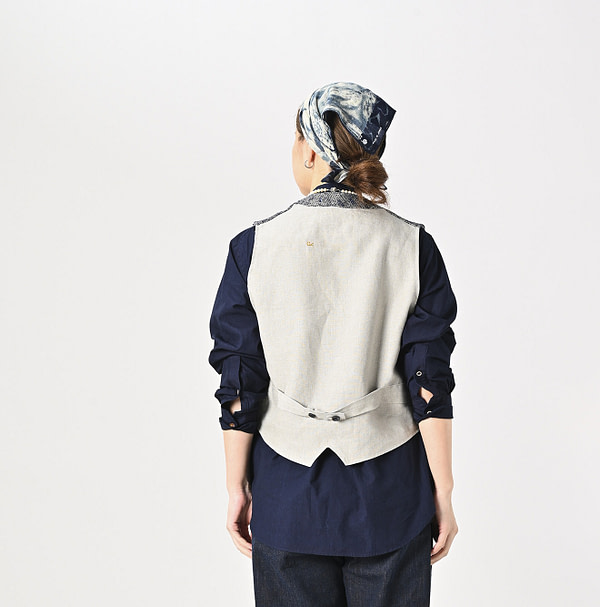 Ai Indian Linen Silk Tweed 908 Vest Female Model