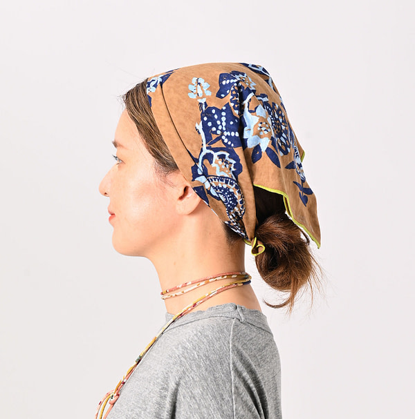 Tenjiku Phoenix Bandana Female Model