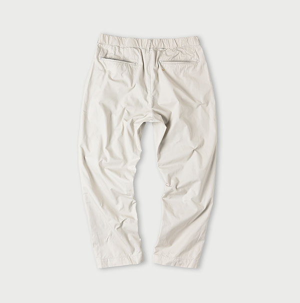 Thin Gabardine Easy Slacks MEN Back