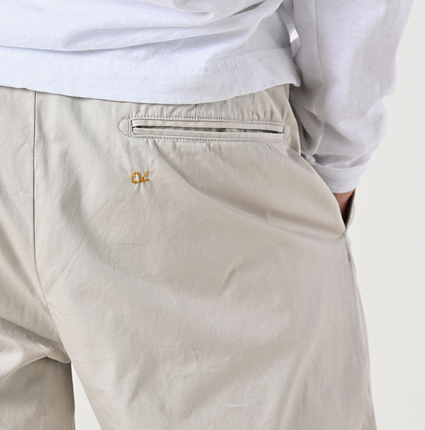 Thin Gabardine Easy Slacks MEN Detail