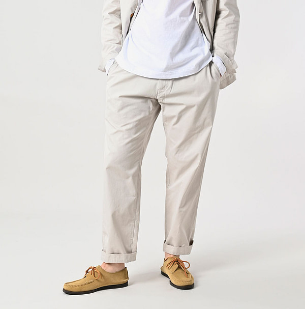 Thin Gabardine Easy Slacks MEN Male Model