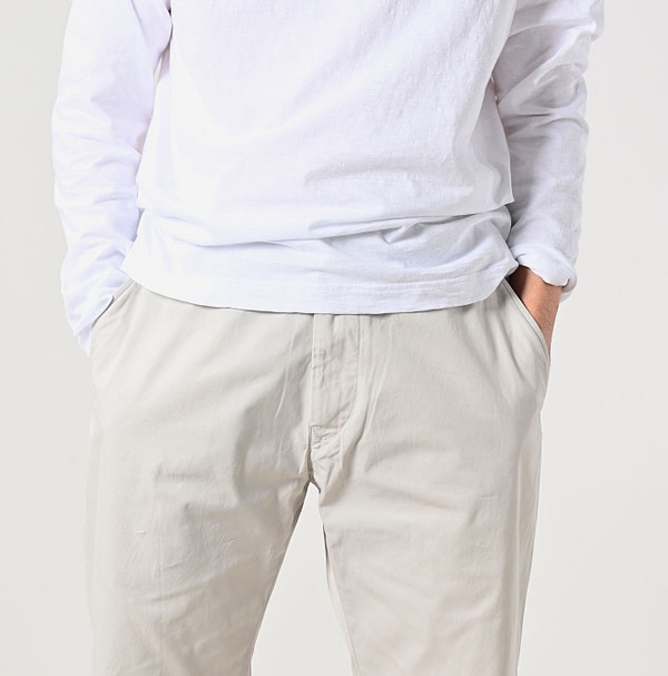 Thin Gabardine Easy Slacks MEN Detail