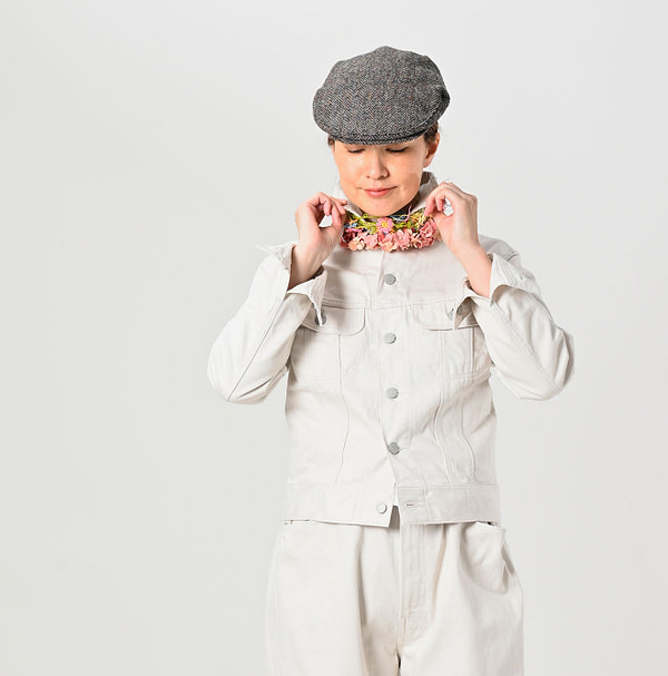 Rye Mugi Denim 908 Hikohime Jan White Female Model