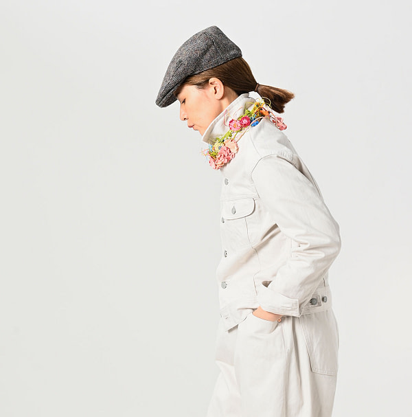 Rye Mugi Denim 908 Hikohime Jan White Female Model