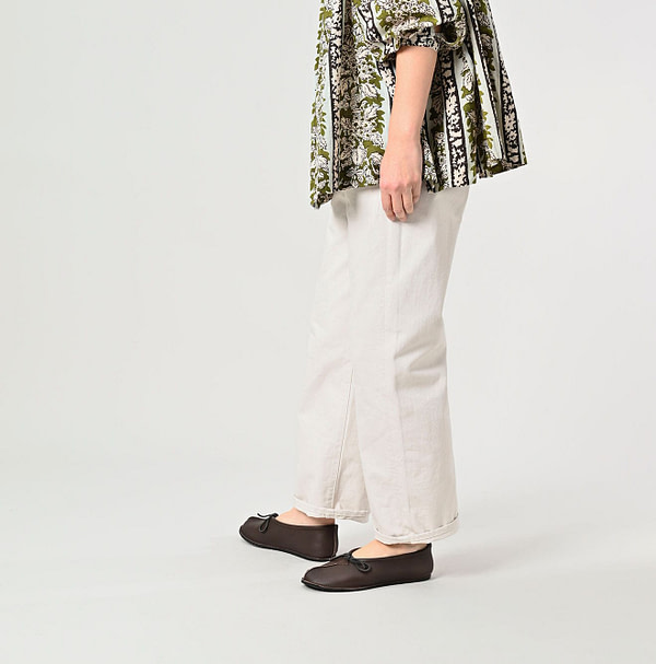Rye Mugi Denim Charlotte 5 White Female Model