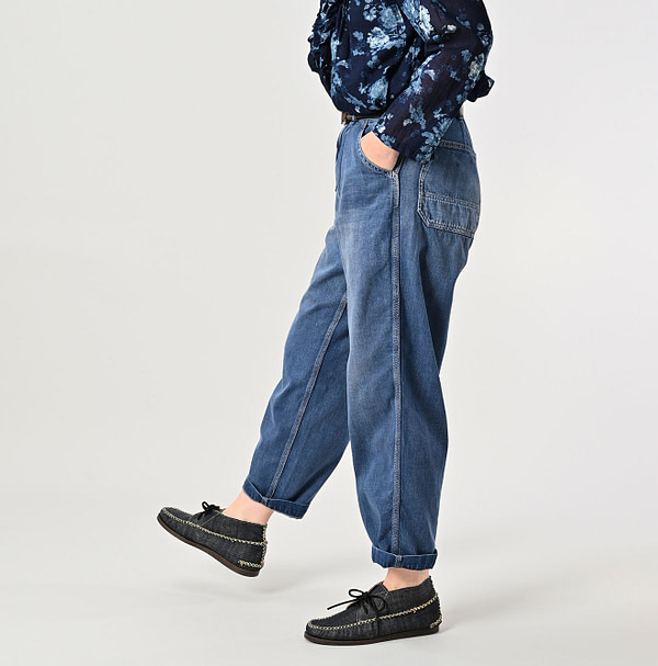 Mon-petit Denim 908 Paker Pants Tan Female Model