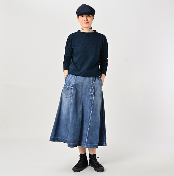Indigo Long Sleeve 908 45 Star T-shirt Nou Female Model