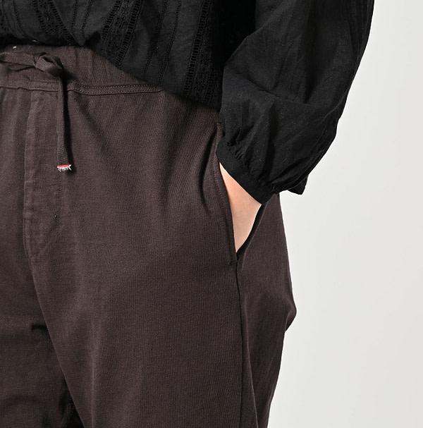 Dekoten 908 Sweat Pants Detail