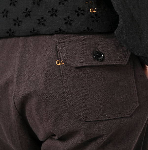 Dekoten 908 Sweat Pants Detail