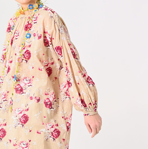 Gauze Rose Print Gather Tunic Blouse Detail