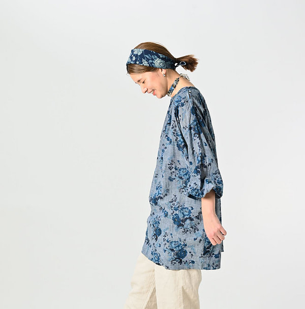 Indigo Gauze Rose Print Gather Tunic Blouse Female Model
