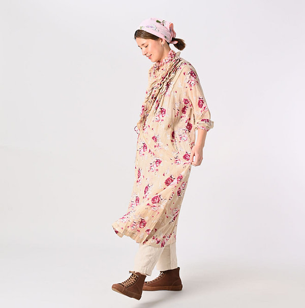 Gauze Rose Print Dress Female Model
