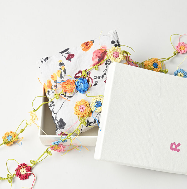Crochet Flower Necklace with Box