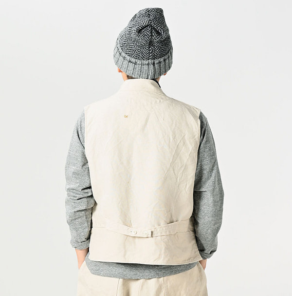 Linen Duck 908 Hunting Vest Male Model