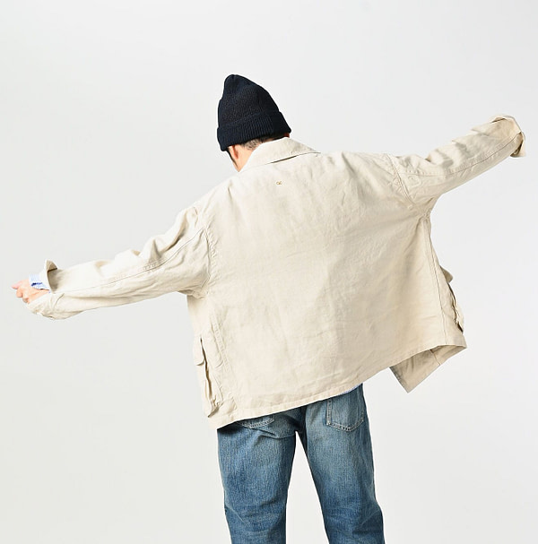 Linen Duck 908 Hunting Jacket Male Model