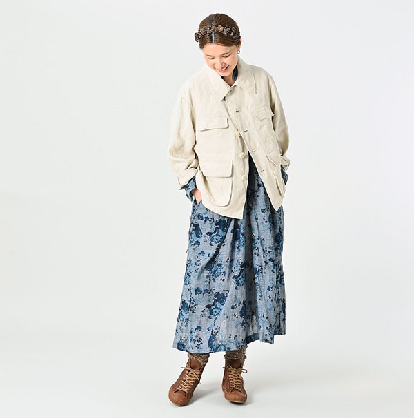 Linen Duck 908 Hunting Jacket Female Model