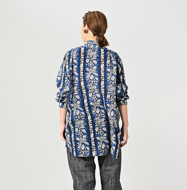 Indian Striped Flower Block Print 908 Stand Collar Grandpa Shirt Female Model