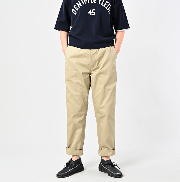 Chino Crosby Slacks MEN Female Model