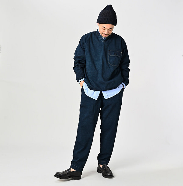 Indigo Dekoboko Tenjiku 908 Sweat Pants Male Model