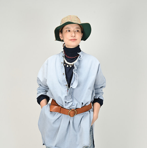 ONEONE Futatabi Okome Denim Frill Tunic Tan Female Model