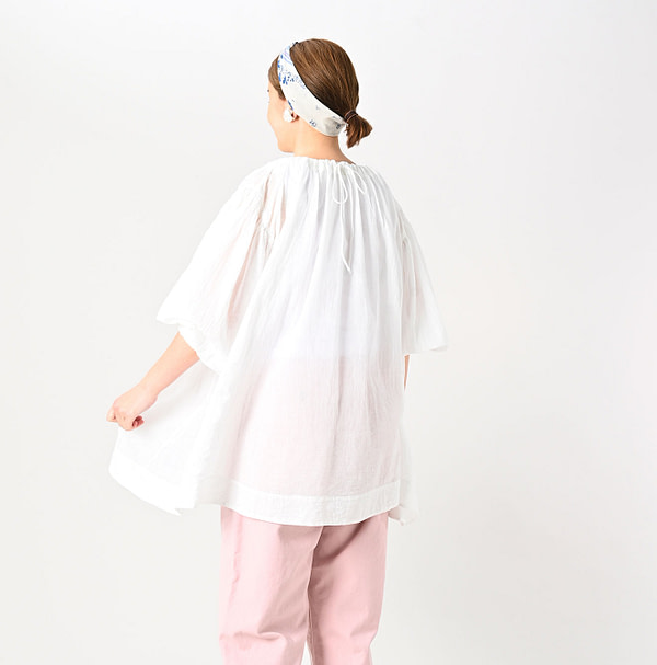 Gauze Shirring Tunic Blouse Female Model