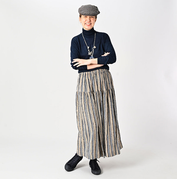 Indian Silk Tanba Cloth Tiered Skirt Female Model