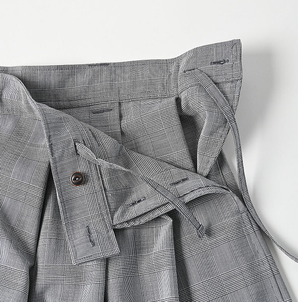 Summer Wool Culotte Skirt Detail