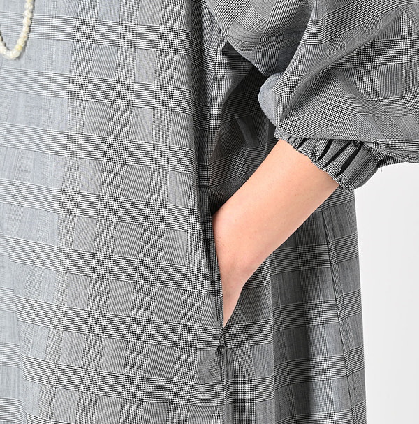 Summer Wool Dress Detail