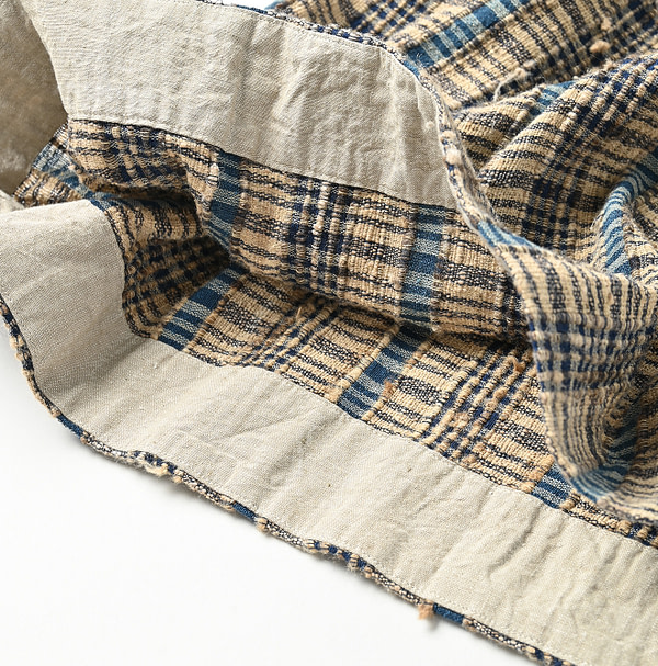 Indian Silk Tanba Cloth One-piece Detail