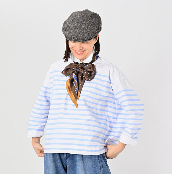 Regiment Kelp Scarf Female Model