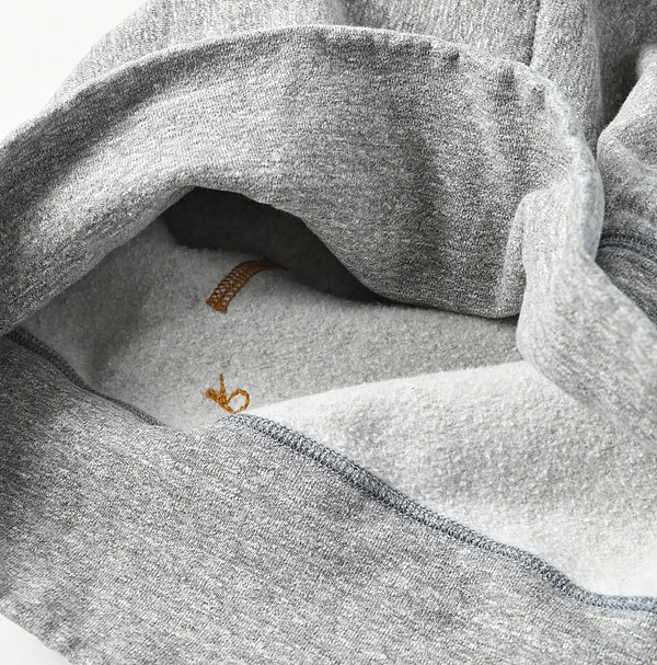 Top Bare Fleece 908 Hoodie Detail