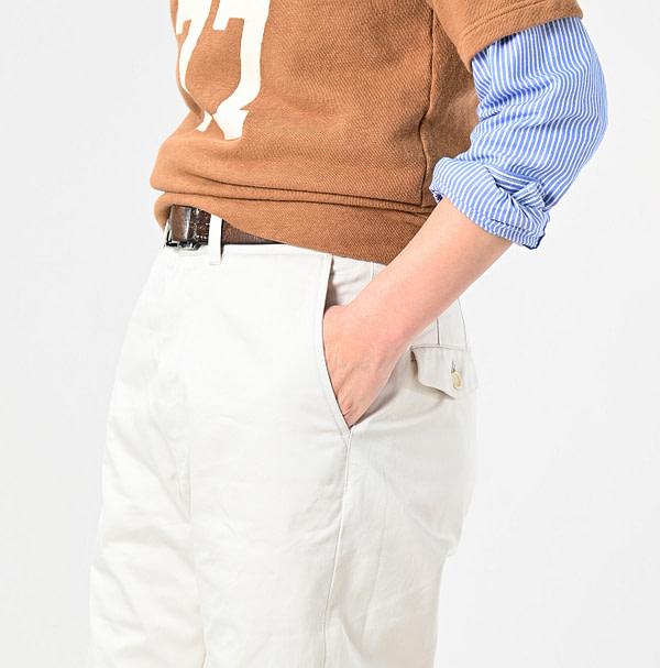 Chino 908 Neem Pants Detail