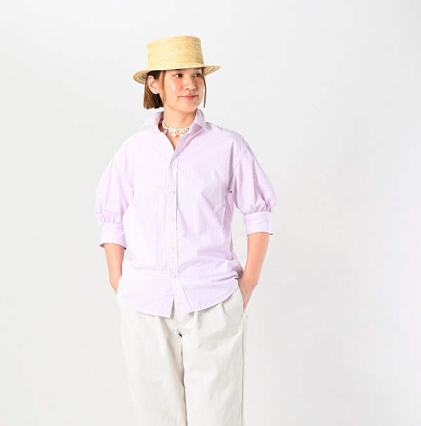 Compact Damp Half Sleeve Coupe Shirt Female Model