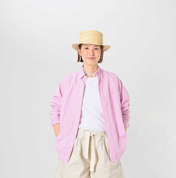 Compact Damp 908 Ocean Button Down Shirt Female Model
