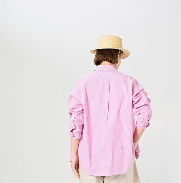 Compact Damp 908 Ocean Button Down Shirt Female Model