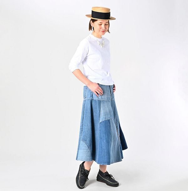 Tenjiku Square T-shirt Female Model