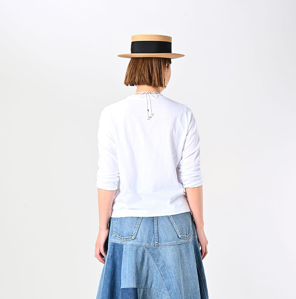 Tenjiku Square T-shirt Female Model
