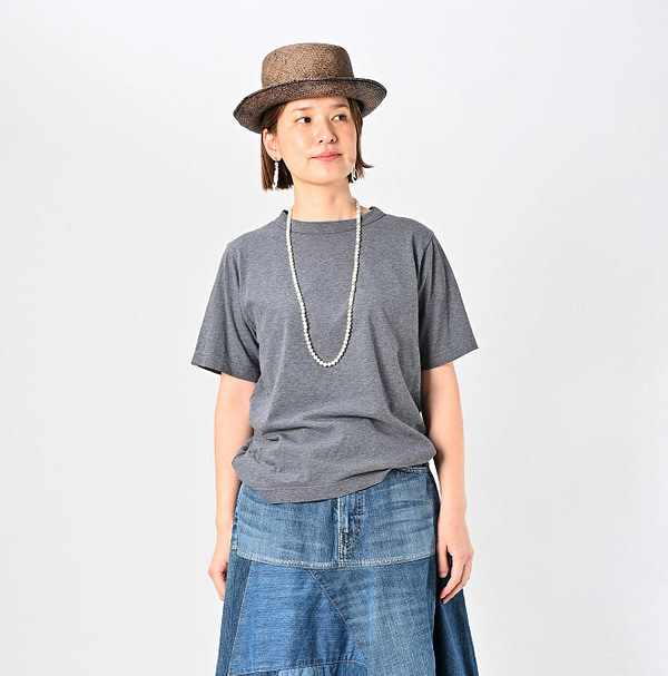 Top Tenjiku Big Slit T-shirt Female Model