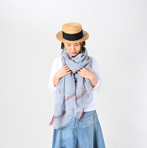 Indian Linen Hickory Embroidery Stole Female Model