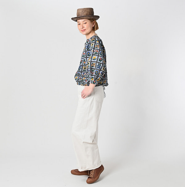 Dungaree Khadi Fleur Chambre Print Puff Female Model
